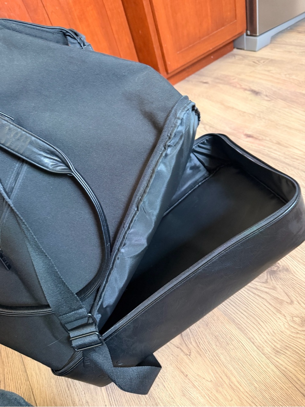 BÉIS Weekender Bag - Picture 5 of 5